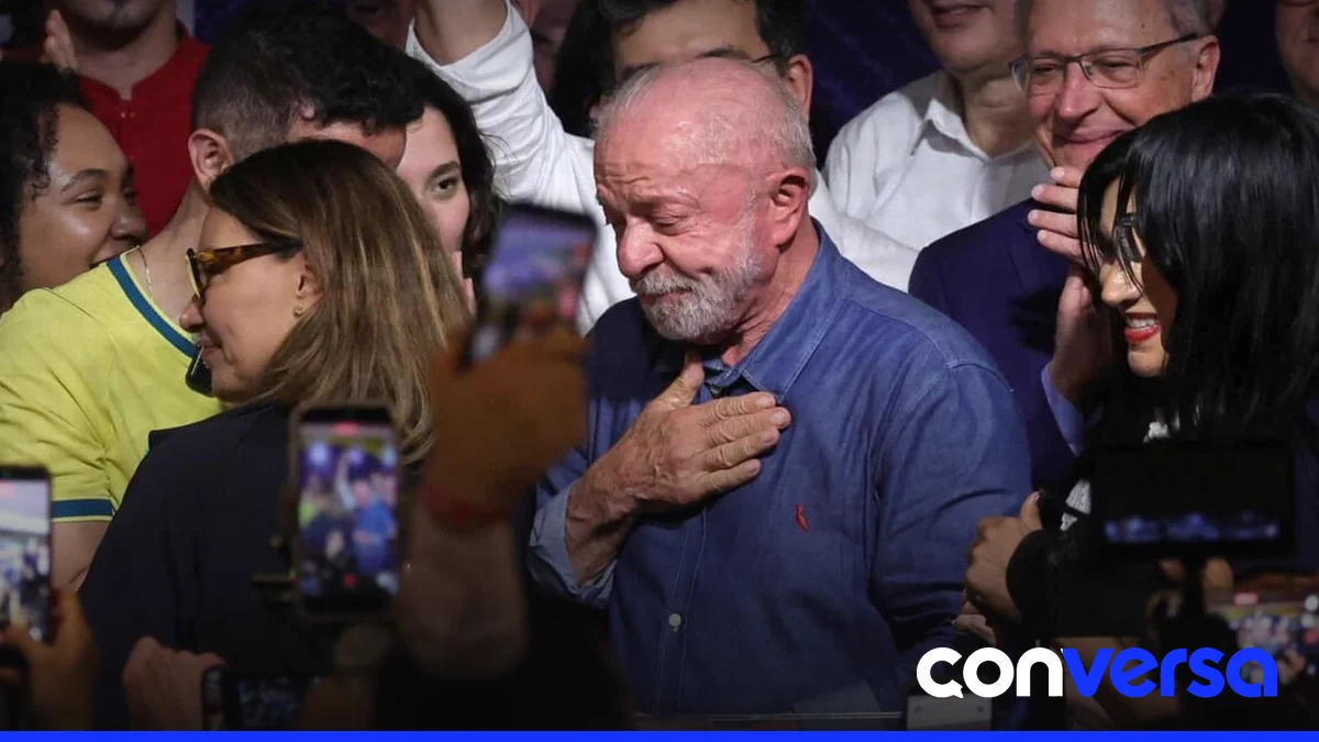 Fotografía de un acto público en Brasilia con la presencia de líderes latinoamericanos.