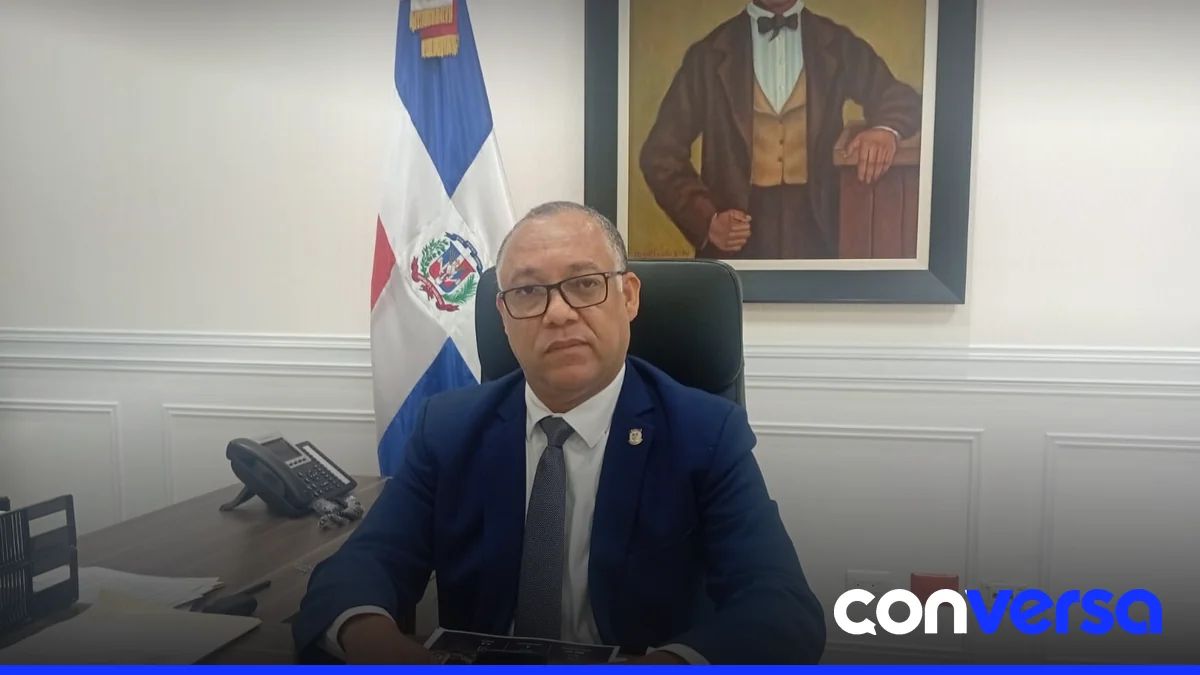 Diputada Millys Martínez Morillo durante una actividad pública en Comendador.