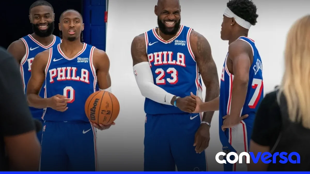 LeBron James en un partido de pretemporada con los Philadelphia 76ers.