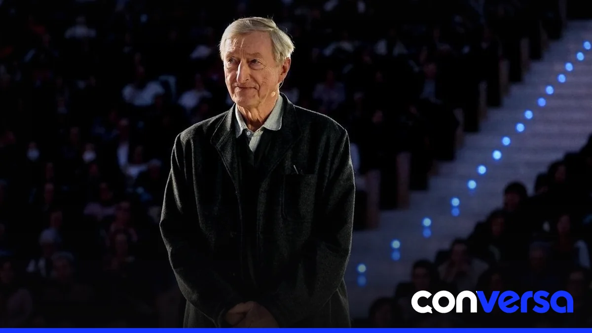 Julian Barnes en un encuentro literario en Oviedo.