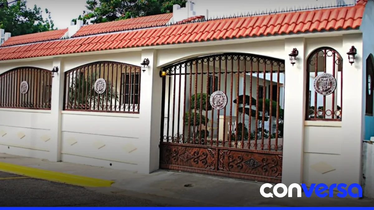Notarios en reunión del Colegio Dominicano de Notarios.