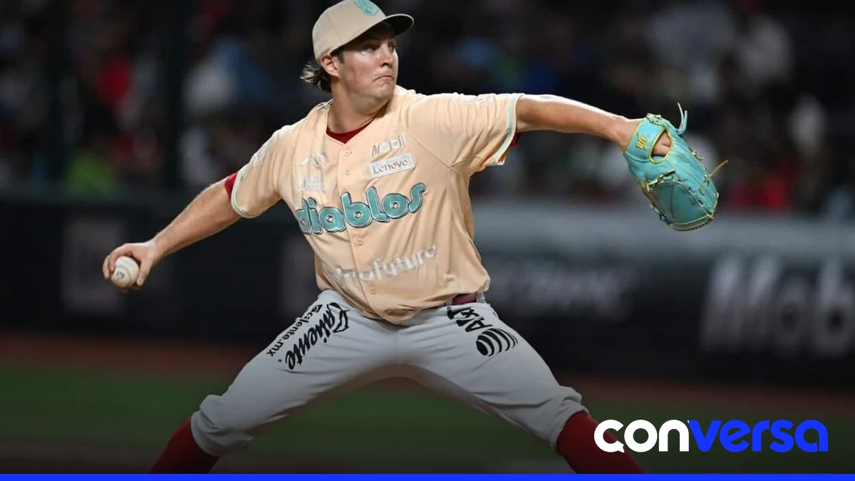 Trevor Bauer en una actividad previa a su debut con las Estrellas Orientales.
