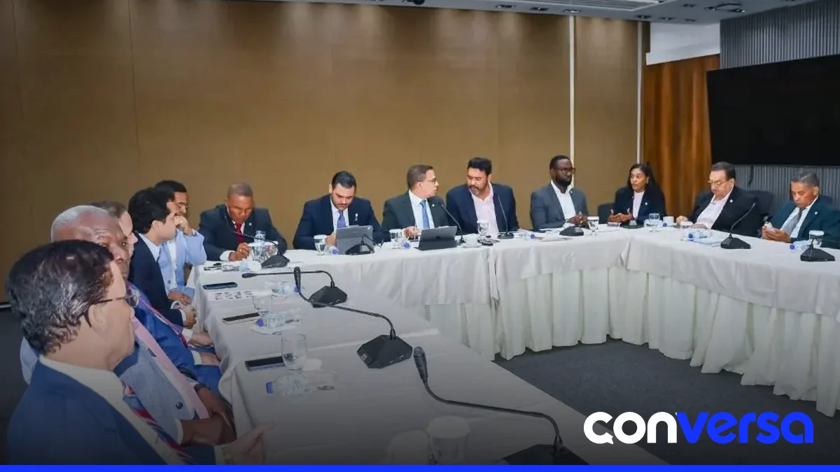 Foto del Congreso Nacional mostrando el salón de sesiones.