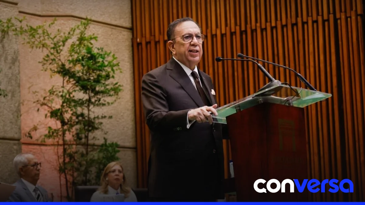 Foto del gobernador del Banco Central de la República Dominicana (BCRD), Héctor Valdez Albizu.