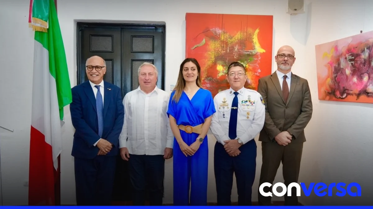 Agentes de la Policía de Turismo reciben formación en lengua italiana en la sede de Casa de Italia.