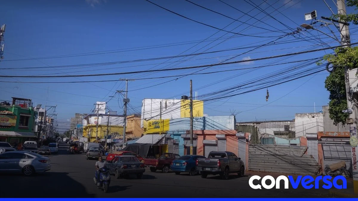 Residentes de Santo Domingo Este reportan apagones durante trabajos técnicos de Edeeste.