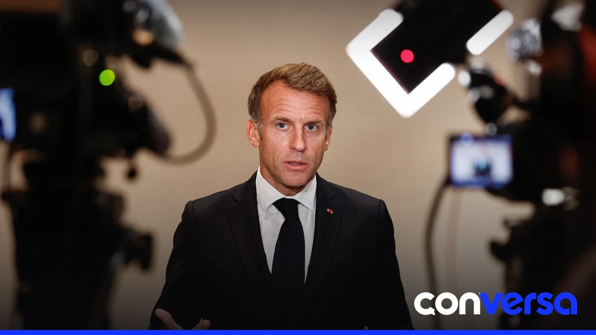 Imagen de Emmanuel Macron durante una gira por Oriente Medio.