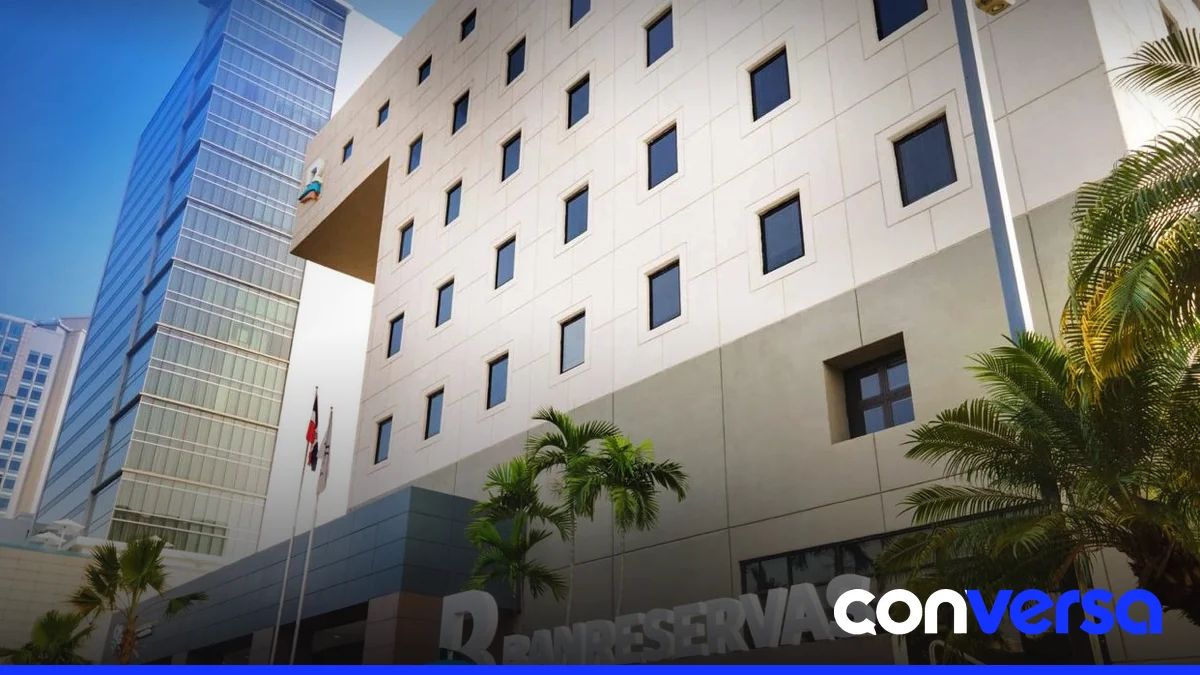 Foto de Banreservas destacando su presencia en el sector financiero nacional.
