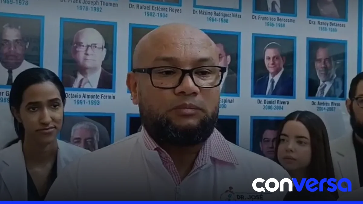 Imagen de un hospital en el Cibao con áreas de consulta y emergencia.