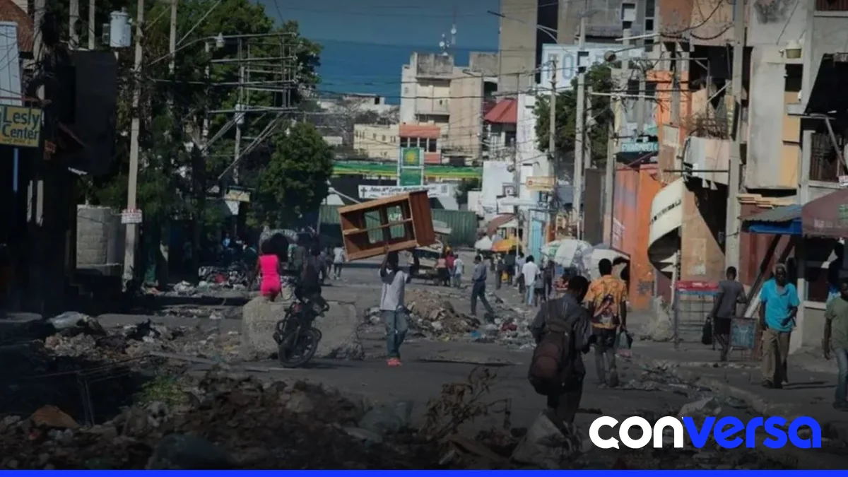 Imagen de una frontera entre Haití y República Dominicana, mostrando la complejidad del control territorial.