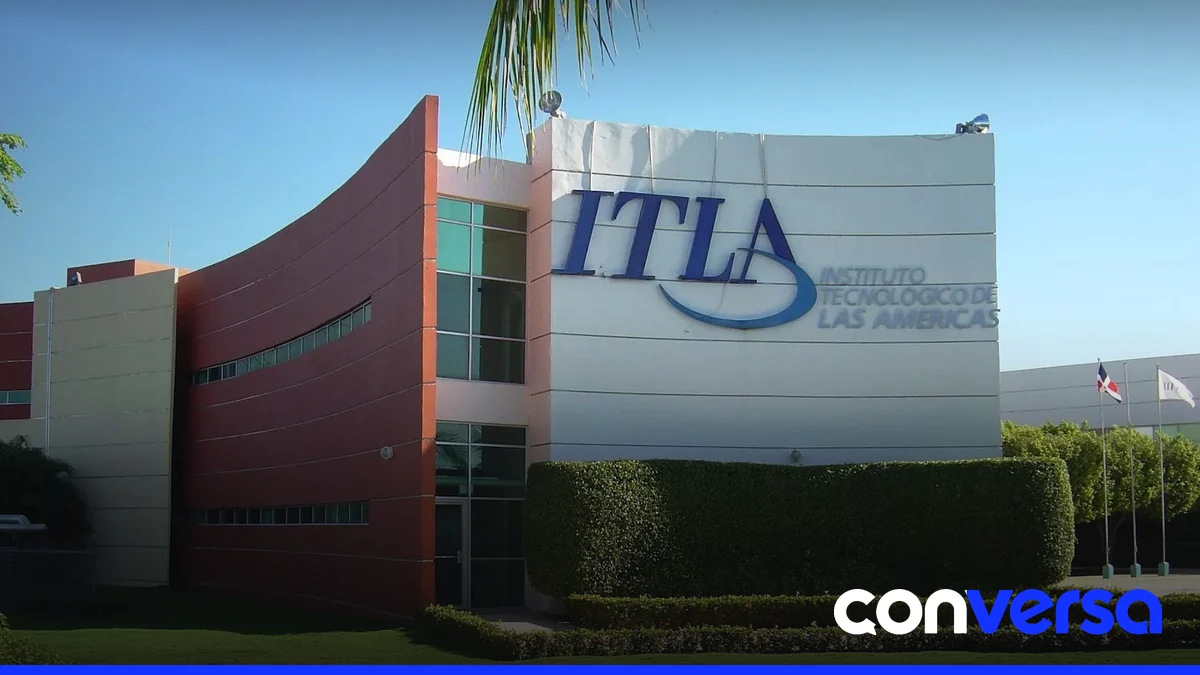 Estudiantes de ITLA participan en cursos de educación virtual.