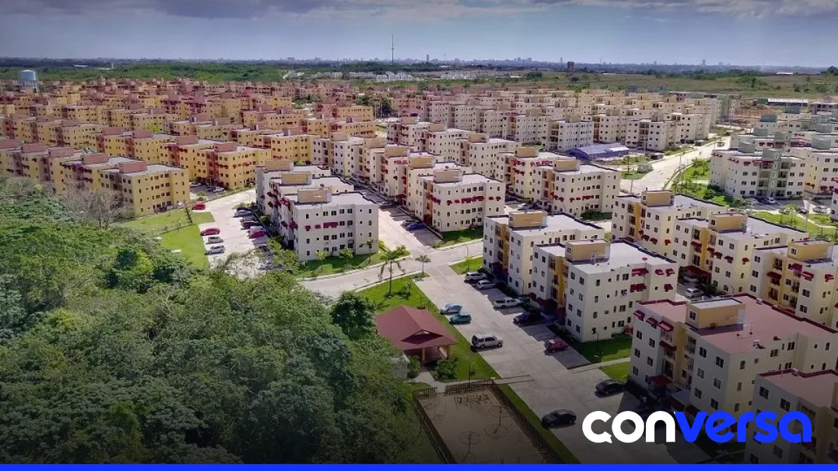 Compradores deben revisar documentos legales antes de adquirir un apartamento.