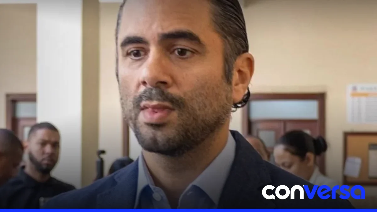 Fiscales del Ministerio Público presentan su postura sobre el caso del celular perdido.