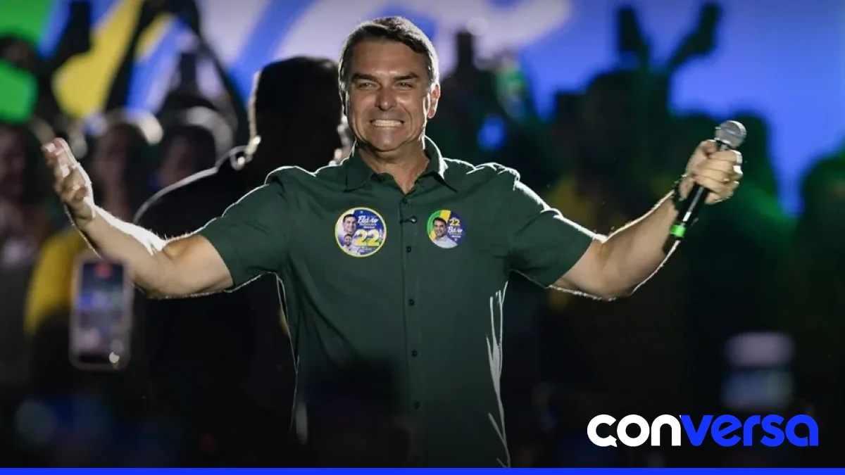 Flávio Bolsonaro, hijo del ex presidente Jair Bolsonaro, se presenta como candidato en las elecciones presidenciales de Brasil.