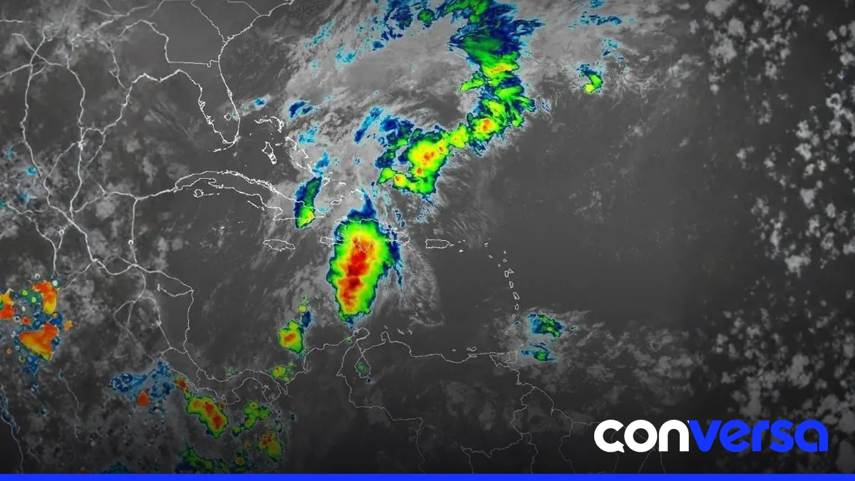 Imagen de cielo nublado y lluvia en la costa caribeña.