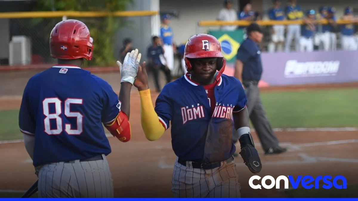 Jugadores de la República Dominicana en el estadio IPL Academy Complex durante el Premundial U18.