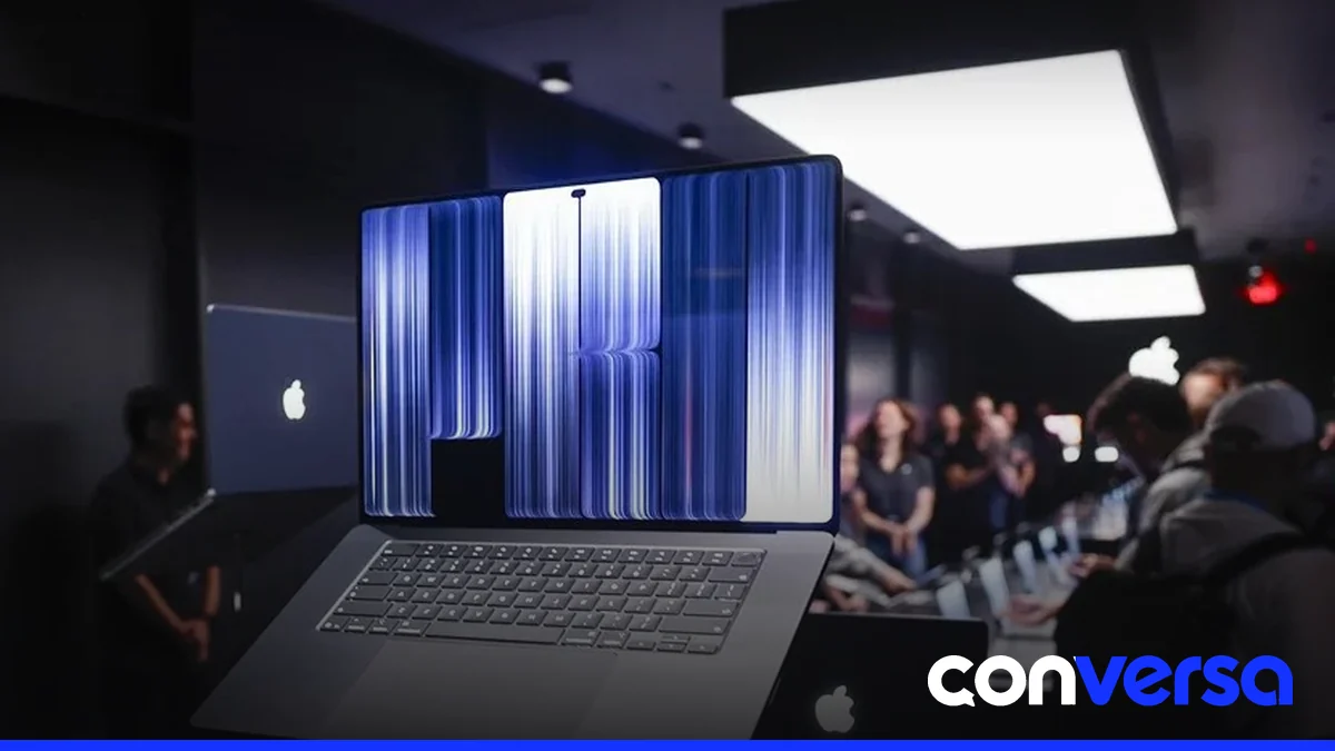 Imagen del nuevo MacBook Pro con pantalla táctil presentado por Apple.