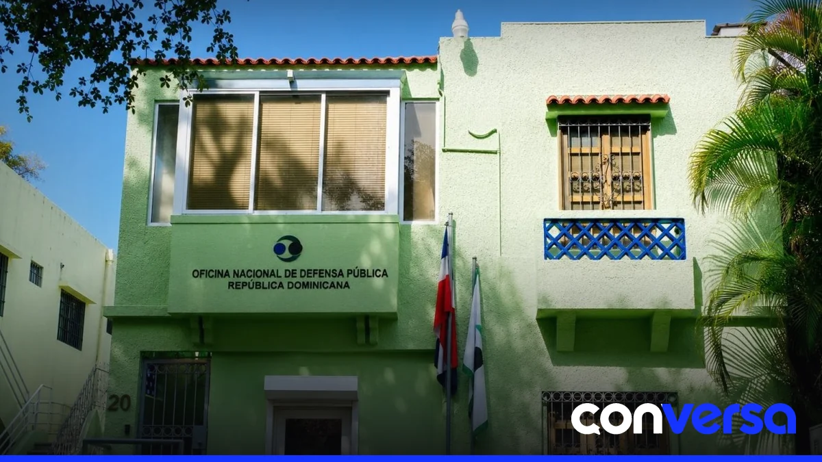 Foto de la sede de la Oficina Nacional de Defensa Pública en Santo Domingo.