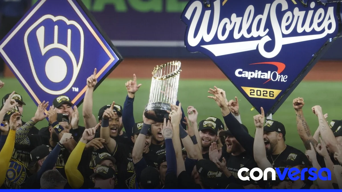 Jugadores de los Cerveceros celebran su victoria en la Serie Mundial.
