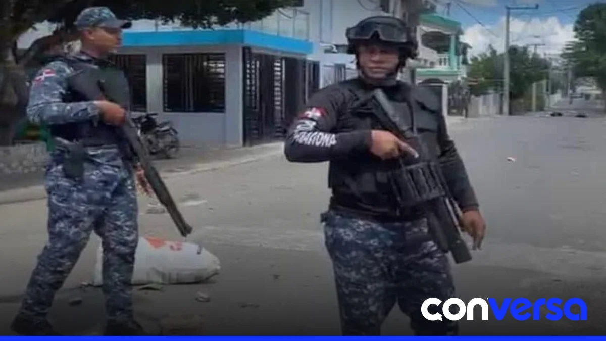Militares en la calle durante la huelga en San Francisco de Macorís.