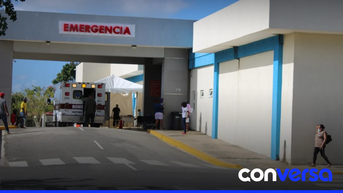 Médicos del Hospital Provincial Dr. Ángel Contreras participan en paro nacional en Monte Plata.