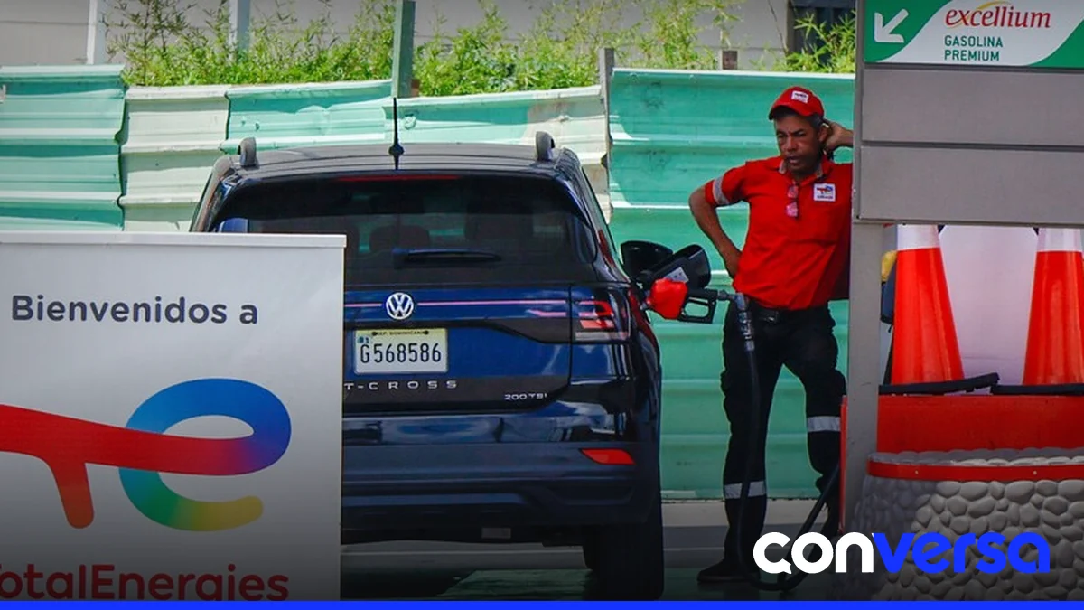 Imagen de un tanque de combustible en una estación de servicio en la República Dominicana.