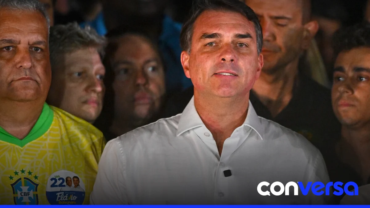 Flávio Bolsonaro, hijo del exmandatario brasileño, se encuentra en Estados Unidos junto a su familia.