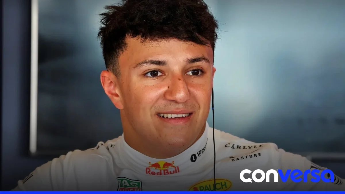 Isack Hadjar en el paddock antes del Gran Premio de México.
