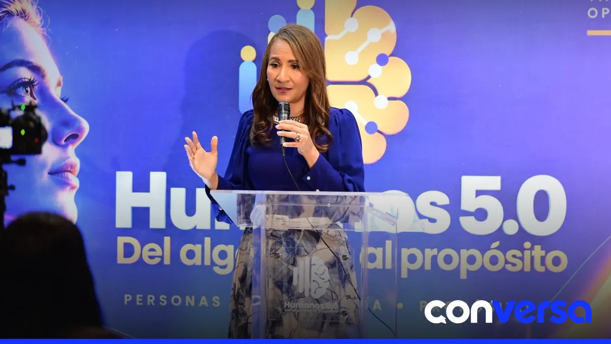 Participantes del Summit HUMANOS 5.0 en el Hotel El Embajador.