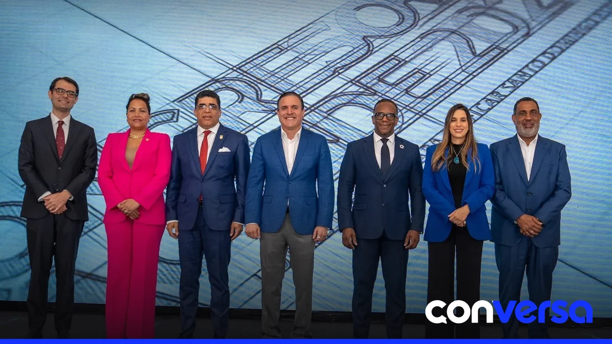 Foto del ministro Jean Luis Rodríguez durante su intervención en el Congreso de la Asociación de Constructores de Santo Domingo Este.