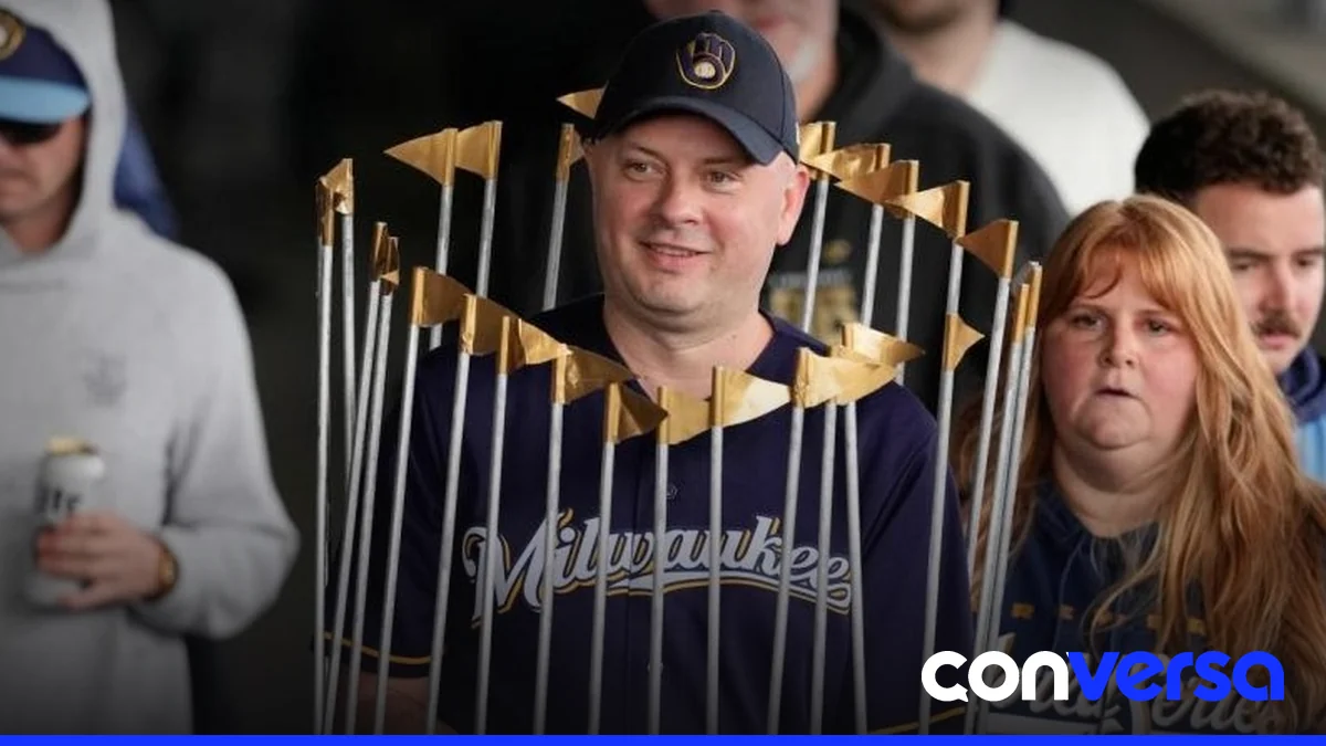 Fanáticos de Milwaukee celebran el título de los Cerveceros en un desfile masivo.