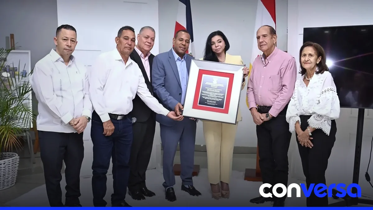 Procuradora general Yeni Berenice Reynoso durante la conferencia en Tamboril.