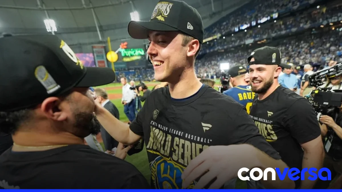 Jacob Misiorowski, lanzador de los Cerveceros de Milwaukee, se retira tras un calambre en la pierna durante el Juego 5 de la Serie Mundial.