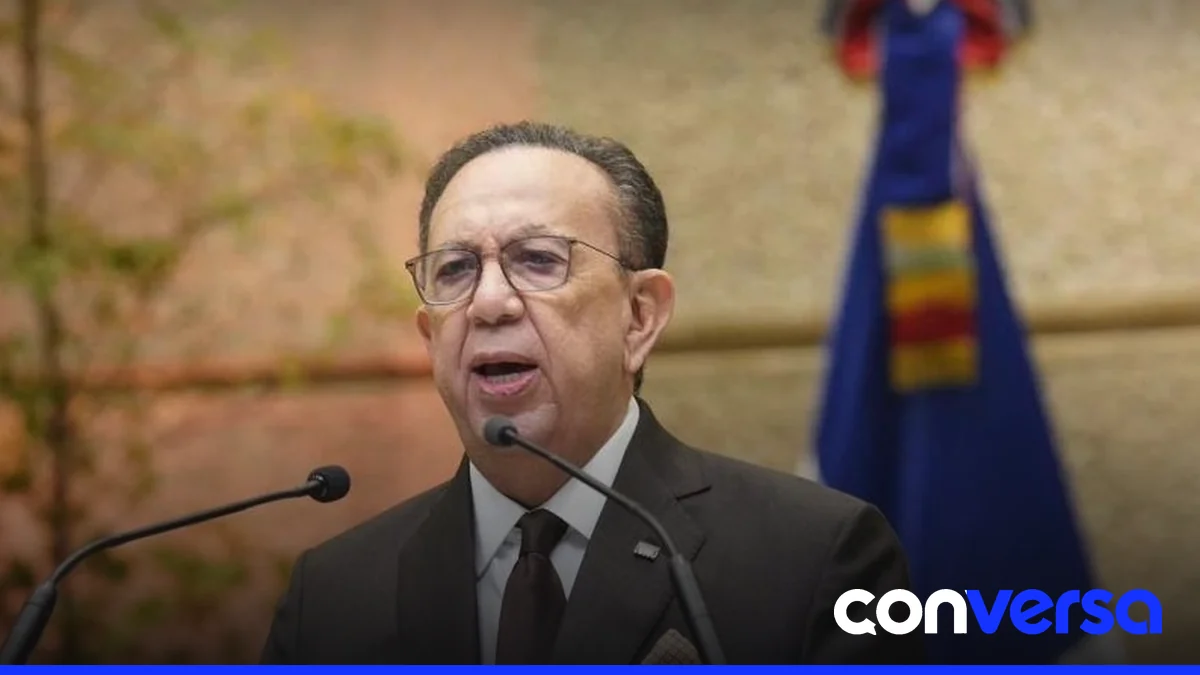 Imagen del discurso del gobernador del BCRD, Héctor Valdez Albizu, durante el 79º aniversario del Banco Central.