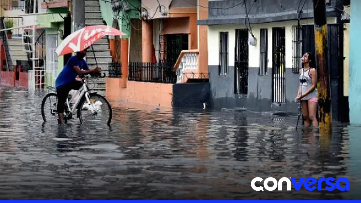 Imagen de una zona inundada en Punta de Garza, Azua.