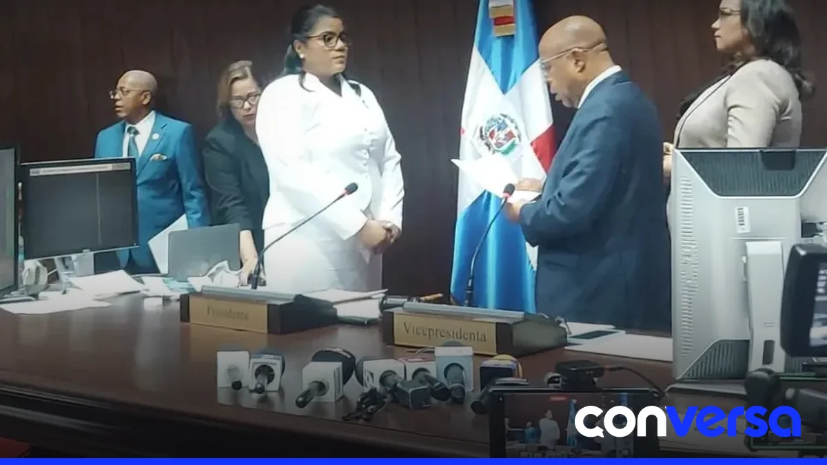Fotografía de la Cámara de Diputados en sesión legislativa.