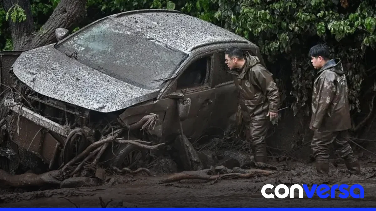 Inundaciones en Santiago, Chile, causadas por lluvias intensas relacionadas con el fenómeno El Niño.