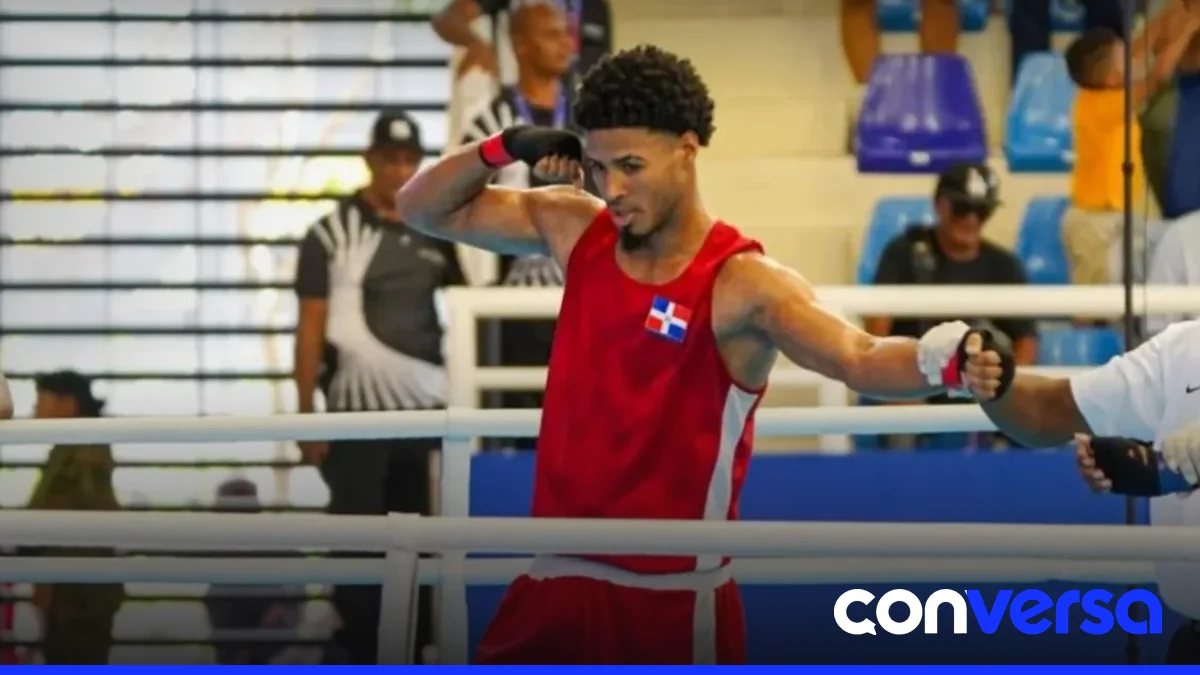 Atletas dominicanos en acción durante el Premundial de Boxeo en Puebla, México.
