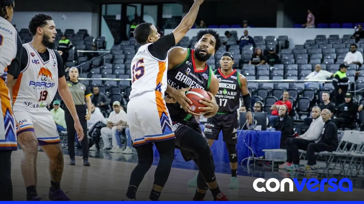 Jugadores del club Bameso celebran su victoria sobre Los Prados en la Fase de Eliminación del TBS Distrito 2026.