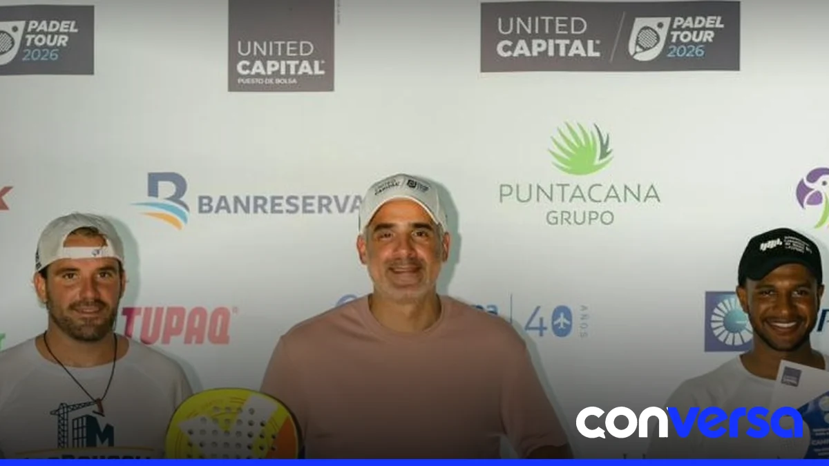 Jugadores compiten en el United Capital Pádel Tour en Punta Cana.