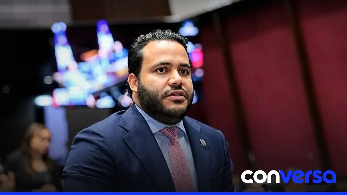 Diputado Rogelio Genao Lanza en sesión parlamentaria.