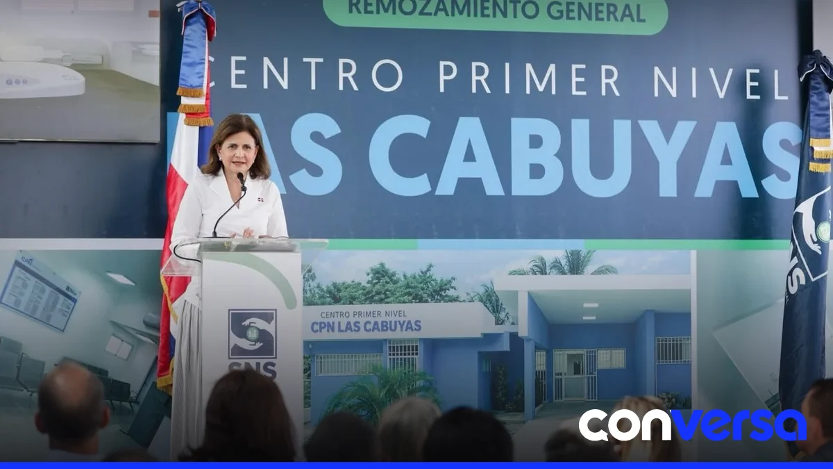 Foto del centro de salud remozado en Las Cabuyas, La Vega.