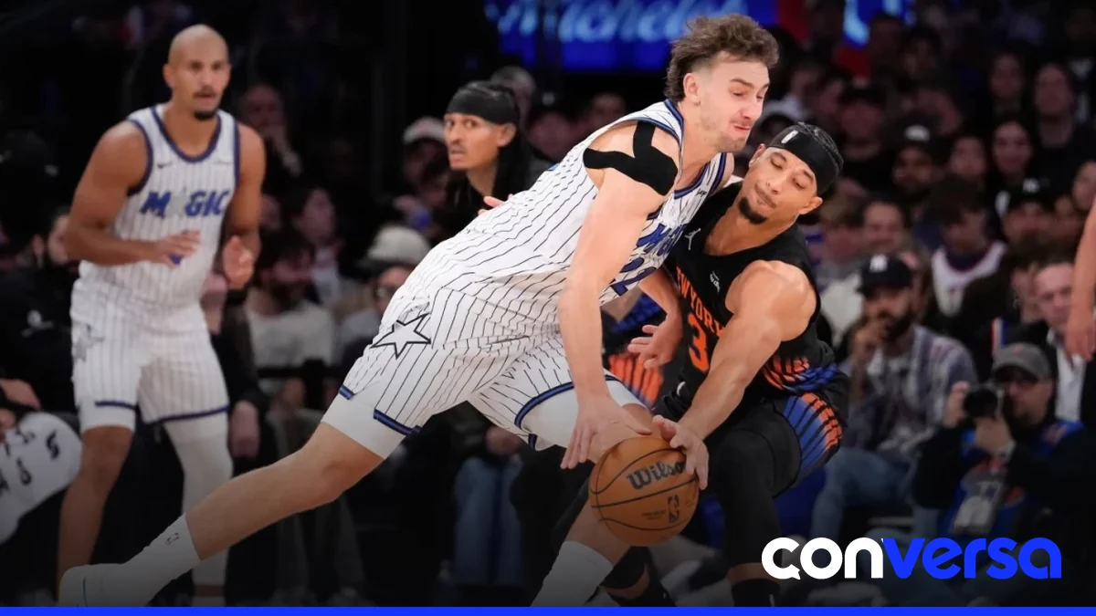 Jugadores del Orlando Magic celebran su victoria sobre los New York Knicks.